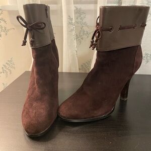 Sofft Brown Ankle Boots with Dark Brown Cuff